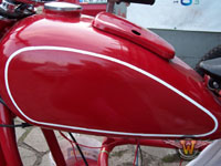 Szpachlowanie i malowanie baku motocyklowego